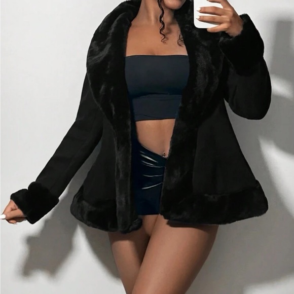 Premium Faux fur black belted coat, collared fur & fur sleeve cuffs faux leather - Picture 6 of 7